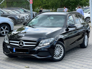 Mercedes C-Class foto 3