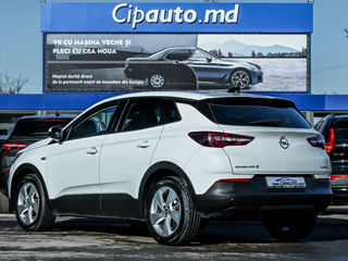 Opel Grandland X foto 2