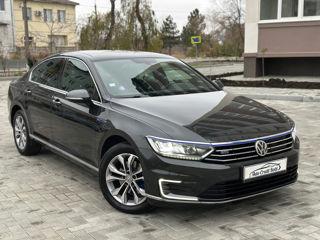 Volkswagen Passat foto 3