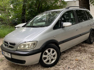 Opel Zafira foto 4