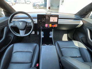 Tesla Model 3 foto 14