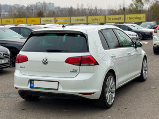 Volkswagen Golf foto 6