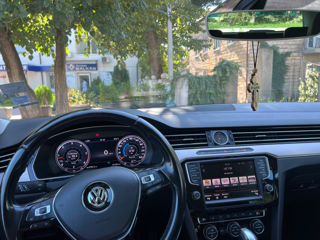 Volkswagen Passat foto 2