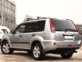 Nissan X-Trail foto 4