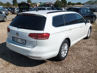 Volkswagen Passat foto 4