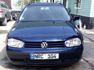 Volkswagen Golf foto 1