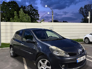 Renault Clio foto 4