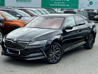 Skoda Superb foto 1