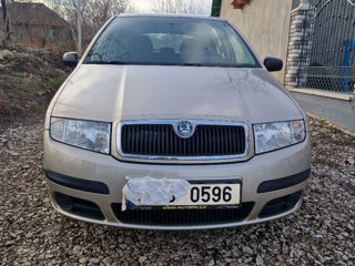 Razborka skoda fabia 1.2 benzină 12 V 2005 100mii Km motor foto 1