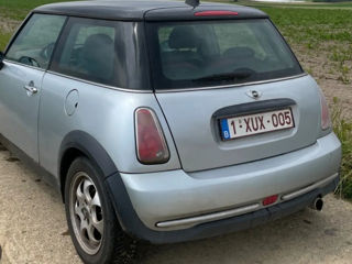 Mini Cooper 1.4 d4d foto 2