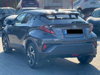 Toyota C-HR foto 3