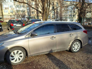 Toyota Auris foto 2