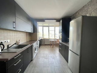 3-х комнатная квартира, 90 м², Центр, Кишинёв