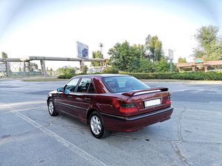 Mercedes C Class foto 7