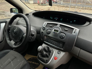 Renault Grand Scenic foto 9