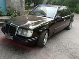 Mercedes Series (W124) foto 3