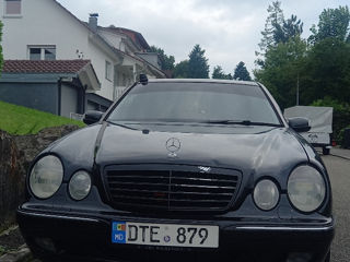 Mercedes E-Class foto 7