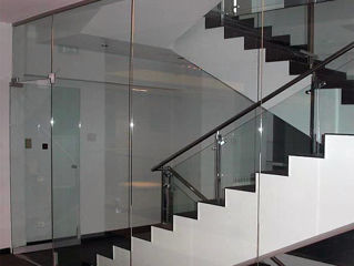 Balustrade Din Inox Comb. Cu Sticlă, Lemn; перила из нержавейки комб. со стеклом, деревом foto 2