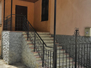 3-комн. кв., 90 м², 1/3 эт.
