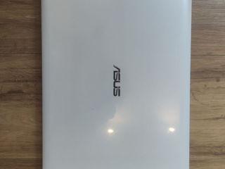 Продам Ноутбук Asus E502M
