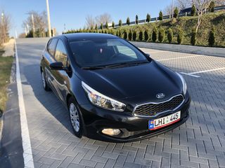 KIA Ceed foto 3