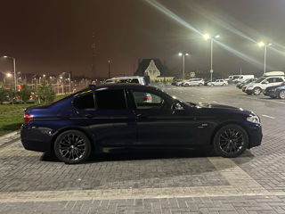 BMW 5 Series foto 7