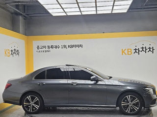 Mercedes E-Class foto 7