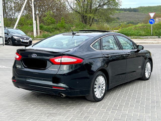 Ford Fusion foto 3