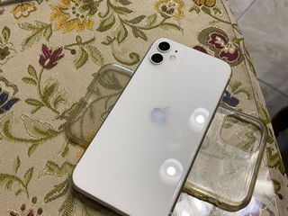 Se vinde iPhone 11 urgent 64  Alb urgență foto 2