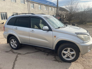 Toyota Rav 4 foto 3