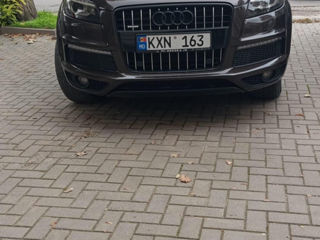 Audi Q7 foto 2