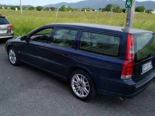 Volvo V70 foto 2