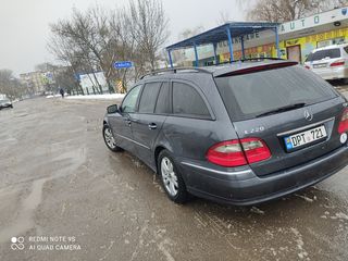 Mercedes E Class foto 7