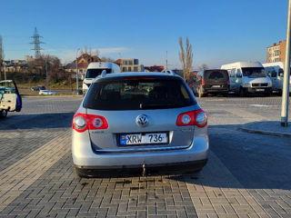 Volkswagen Passat foto 8