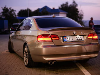 BMW 3 Series Coupe foto 3