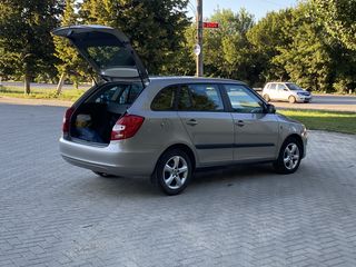 Skoda Fabia foto 2