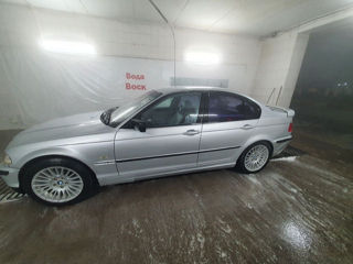 BMW 3 Series foto 3