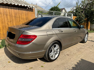 Mercedes C-Class foto 3