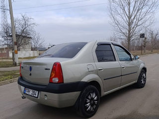 Dacia Logan foto 3