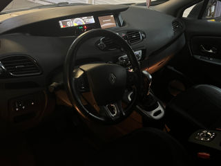 Renault Grand Scenic foto 3