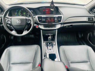 Honda Accord фото 9