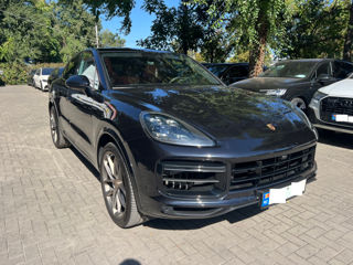 Porsche Cayenne Coupe foto 8