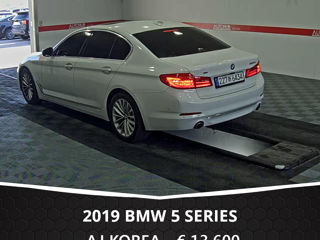 BMW 5 Series foto 4