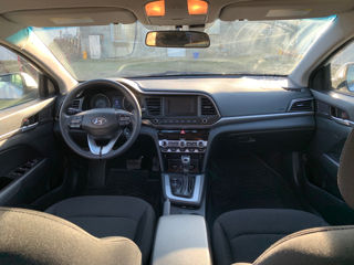 Hyundai Elantra foto 7