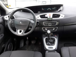 Renault Grand Scenic foto 8