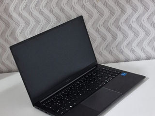 Samsung Galaxy Book 3 foto 6