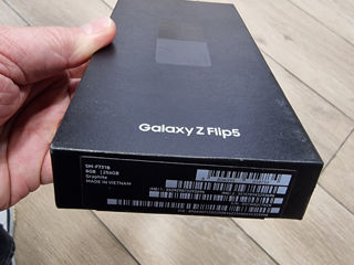 Samsung Z5 Flip Новый в коробке!