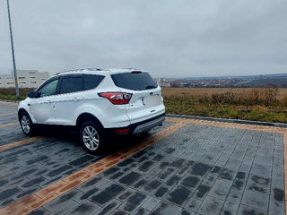 Ford Kuga foto 4