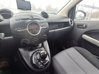 Mazda 2 foto 13