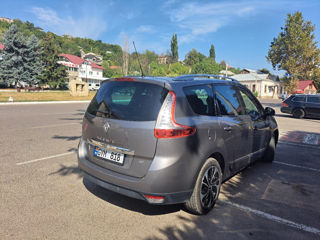 Renault Grand Scenic foto 9